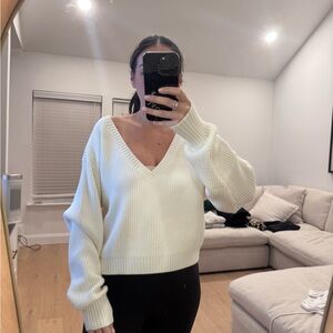 Good American V-Neck Sweater